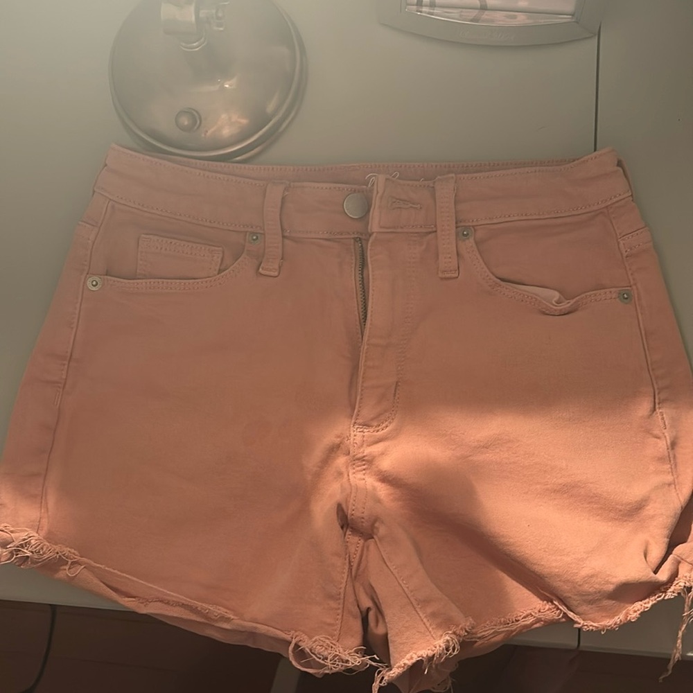 Universal Thread shorts